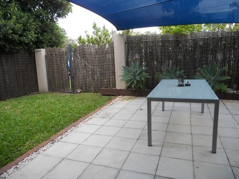 3/15 Harley Street, Labrador QLD 4215