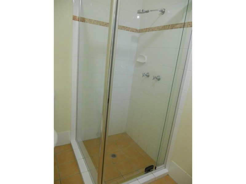 3/15 Harley Street, Labrador QLD 4215