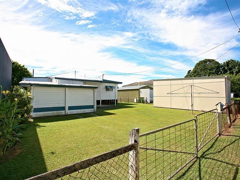4 Tuesley Easement, Southport QLD 4215