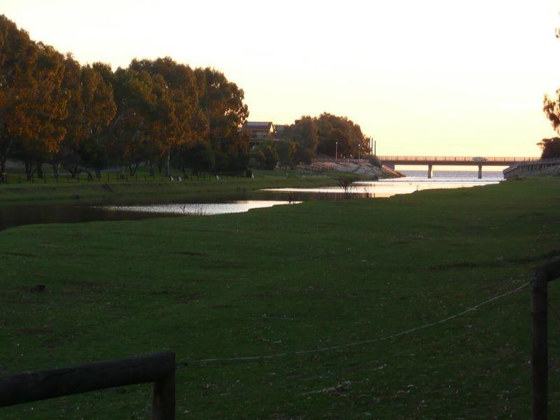 1 Burnley Street, Fulham SA 5024