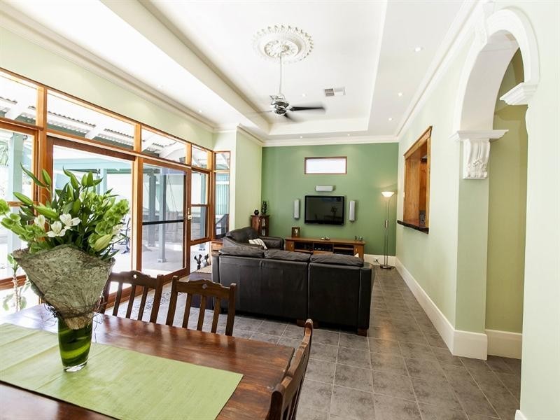 371 Military Road, Henley Beach SA 5022