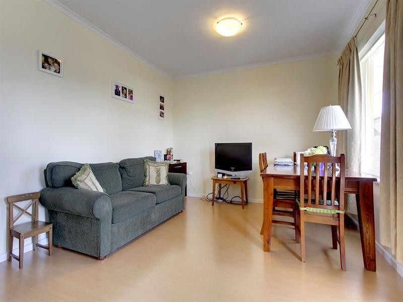 2/6 Gilmore Road, Henley Beach South SA 5022