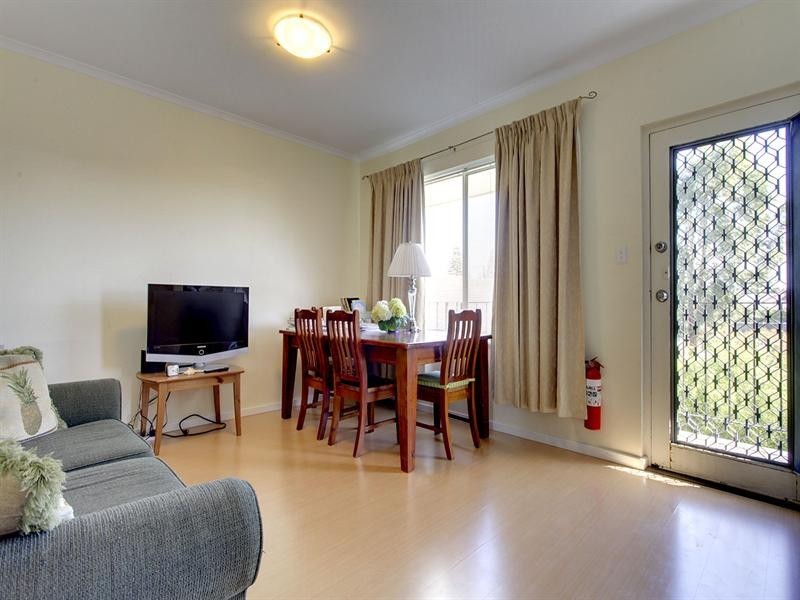 2/6 Gilmore Road, Henley Beach South SA 5022