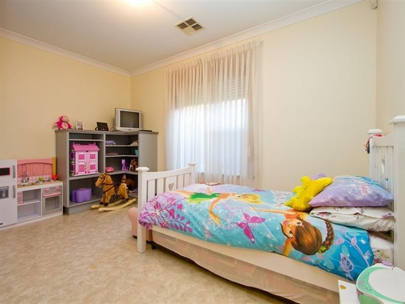 7 Aish Close, Newton SA 5074