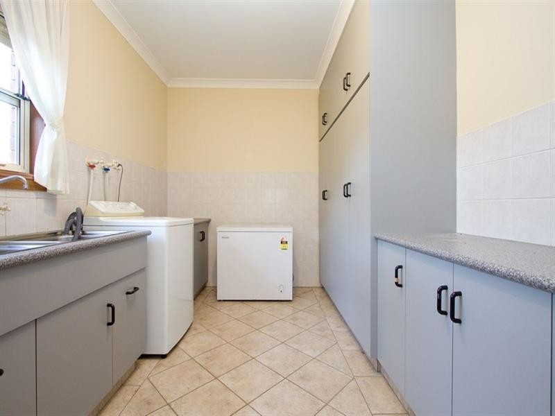 7 Aish Close, Newton SA 5074