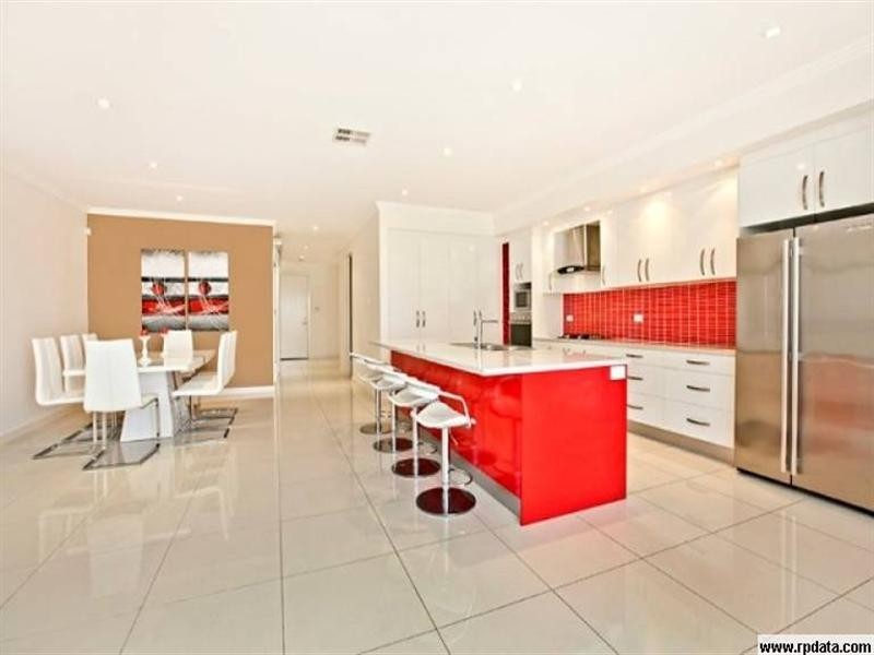 4 Esk Street, Findon SA 5023