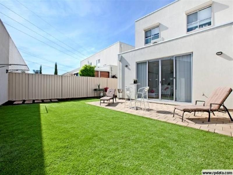 4 Esk Street, Findon SA 5023