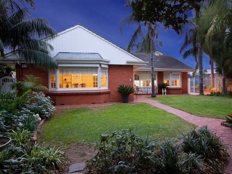 2 Timor Court, West Beach SA 5024