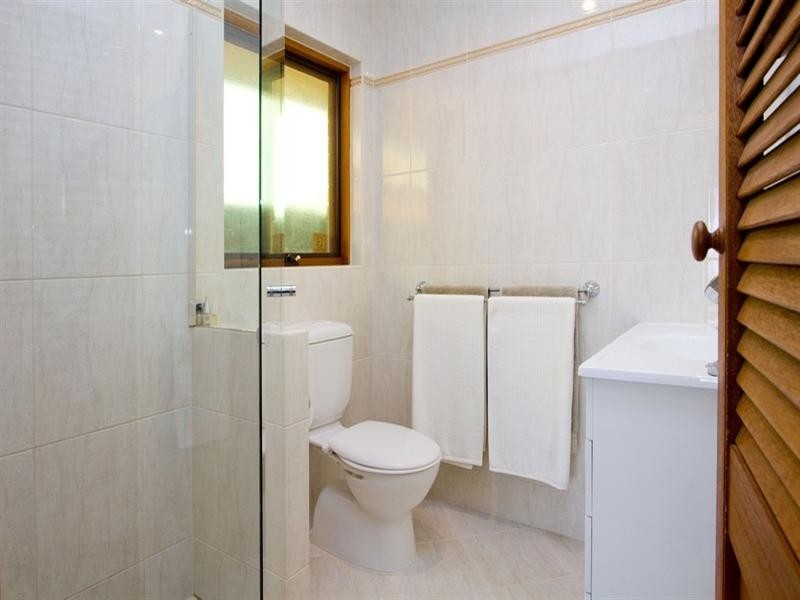 2 Newcombe Avenue, West Lakes Shore SA 5020