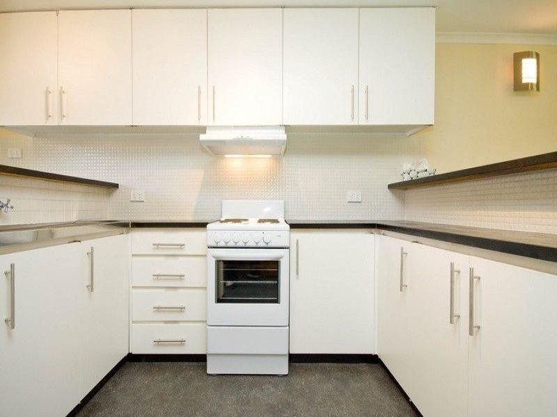 34 Sportsmans Drive, West Lakes SA 5021