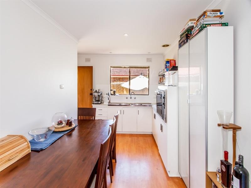 2/32 Mitton Avenue, Henley Beach SA 5022