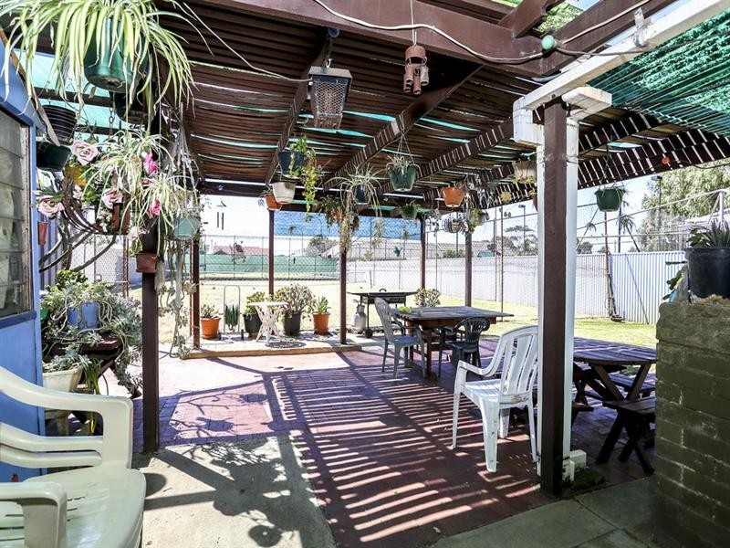 32 Reedie Street, Henley Beach SA 5022