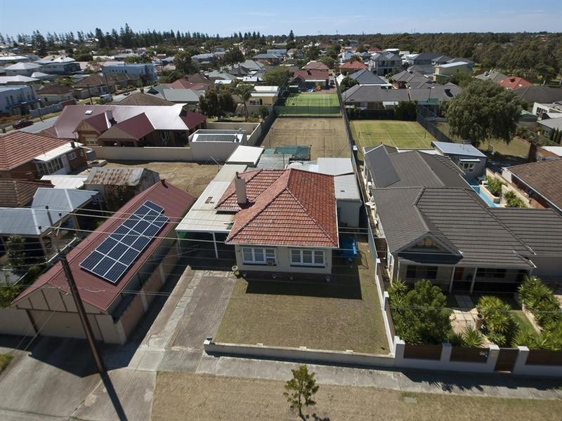 32 Reedie Street, Henley Beach SA 5022