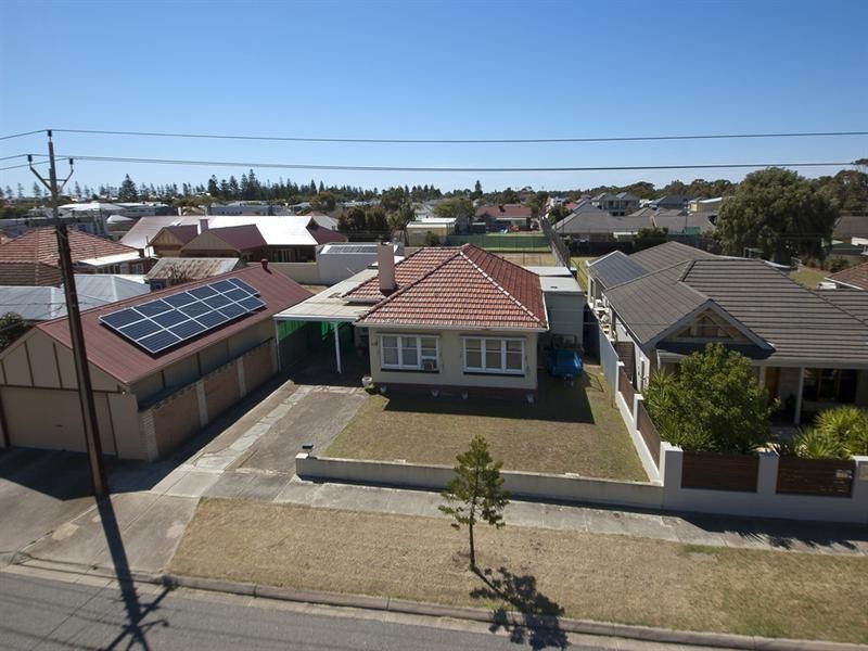 32 Reedie Street, Henley Beach SA 5022