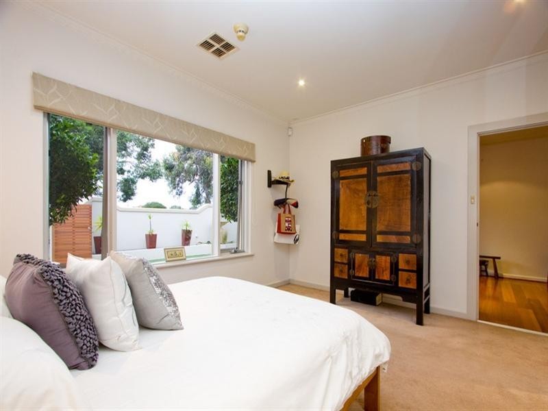 18 Colin Street, Findon SA 5023