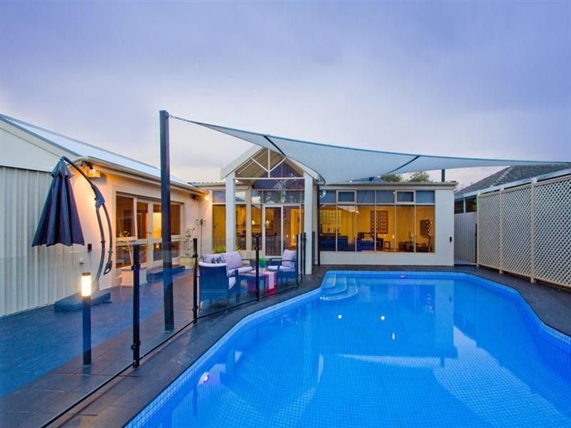 18 Colin Street, Findon SA 5023