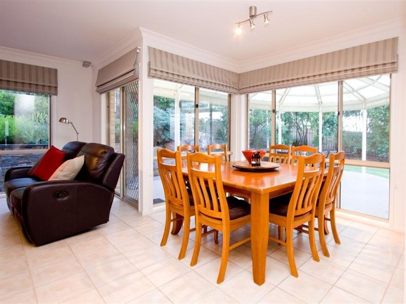 8 Sandalwood Crescent, Flagstaff Hill SA 5159