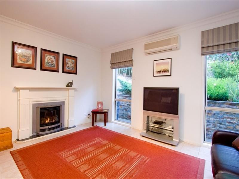 8 Sandalwood Crescent, Flagstaff Hill SA 5159