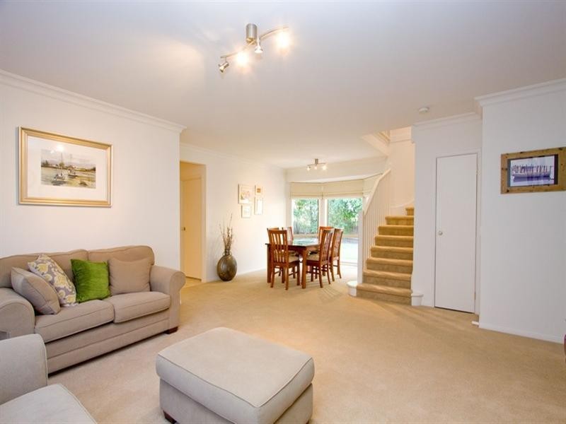 8 Sandalwood Crescent, Flagstaff Hill SA 5159