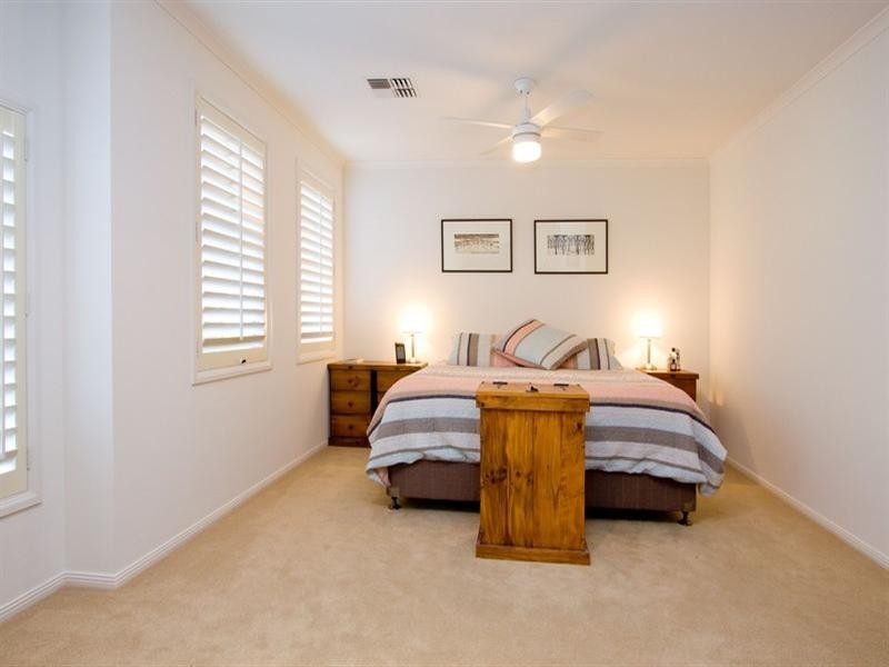 8 Sandalwood Crescent, Flagstaff Hill SA 5159