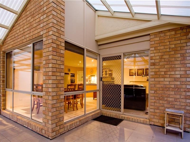 8 Sandalwood Crescent, Flagstaff Hill SA 5159