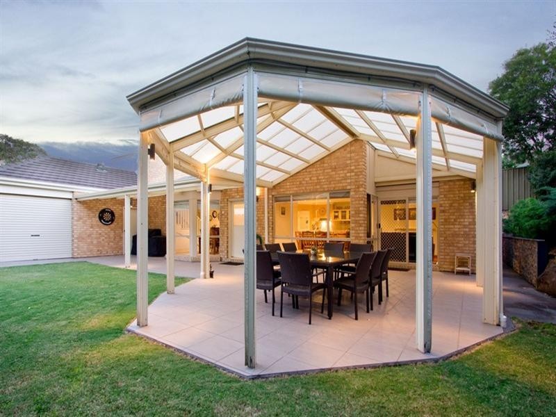 8 Sandalwood Crescent, Flagstaff Hill SA 5159