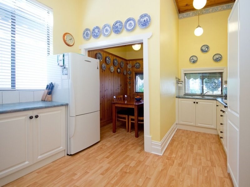 560 Seaview Road, Grange SA 5022