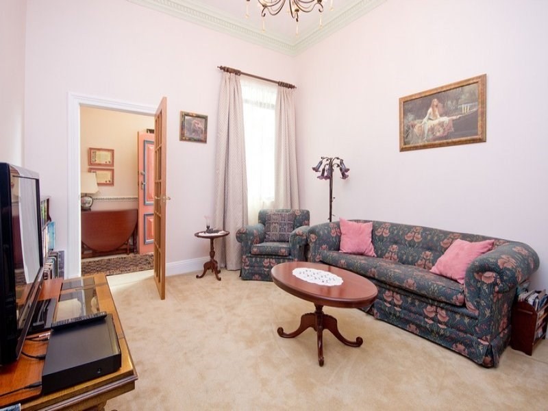 560 Seaview Road, Grange SA 5022