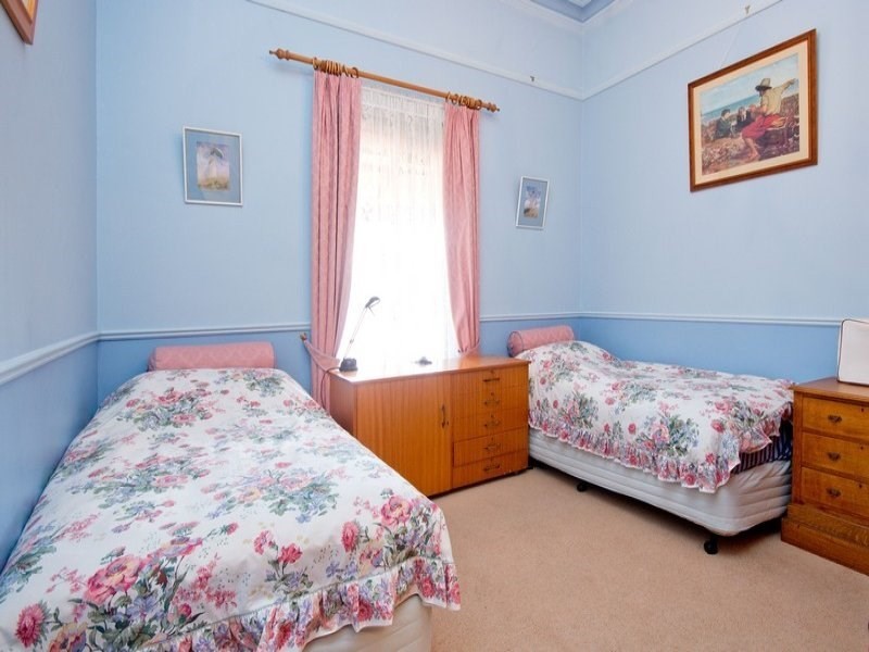 560 Seaview Road, Grange SA 5022