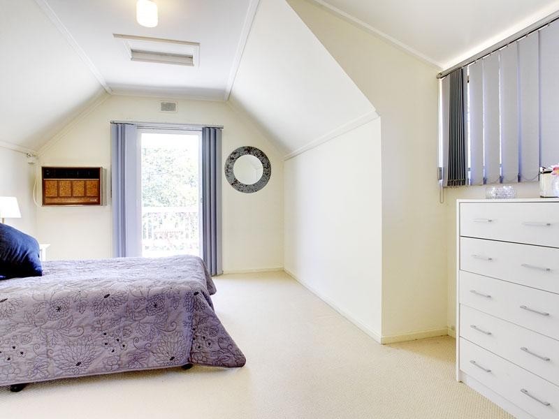 17 Howden Road, Fulham SA 5024