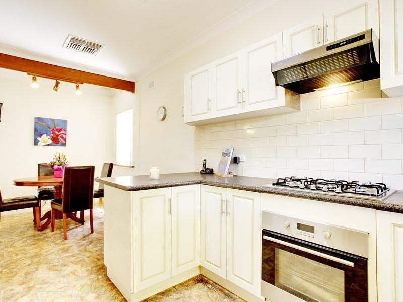 17 Howden Road, Fulham SA 5024