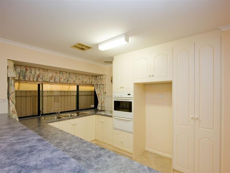 12 Robert Street, Allenby Gardens SA 5009