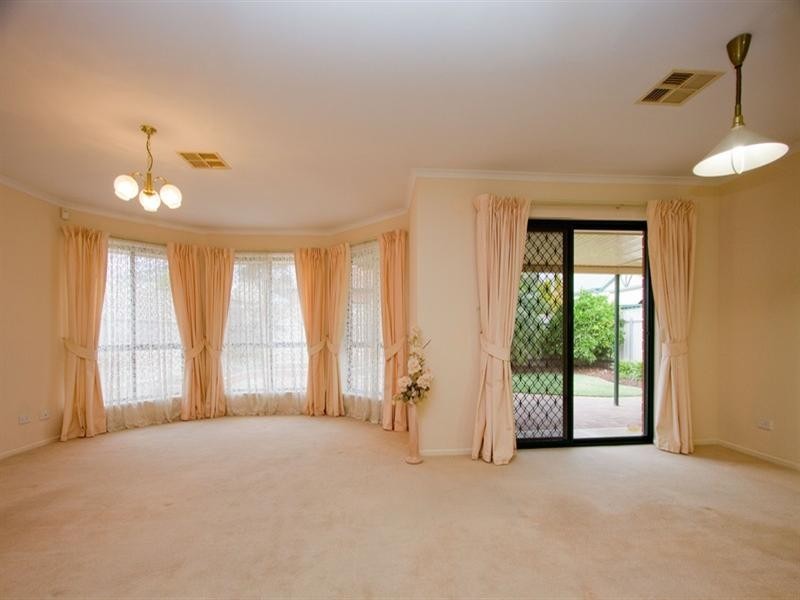 12 Robert Street, Allenby Gardens SA 5009