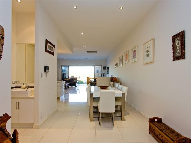 69a Military Road, Tennyson SA 5022