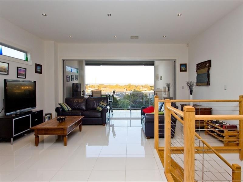 69a Military Road, Tennyson SA 5022