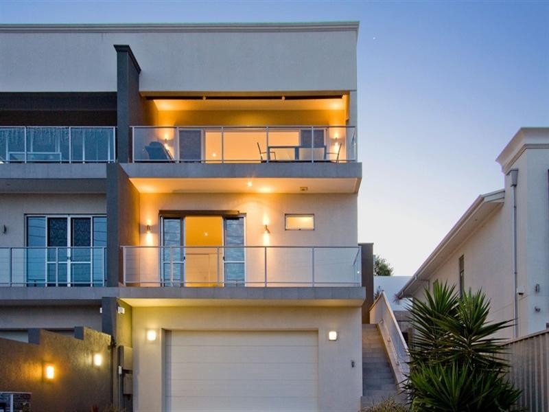 69a Military Road, Tennyson SA 5022