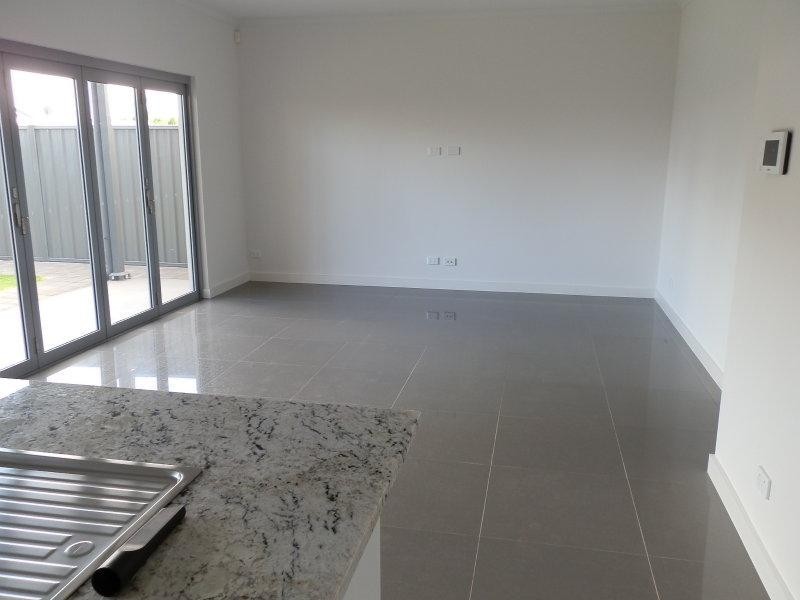 8A Belgrave Avenue, Flinders Park SA 5025