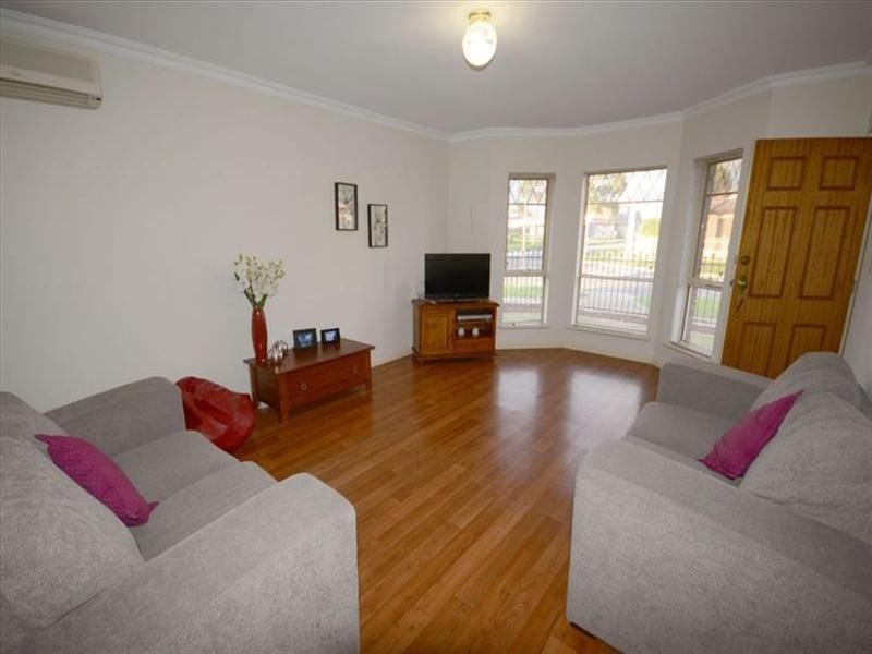 1/9 View Avenue, Seaton SA 5023