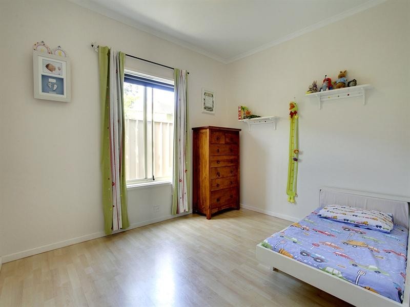 22 Phelps Court, Fulham SA 5024