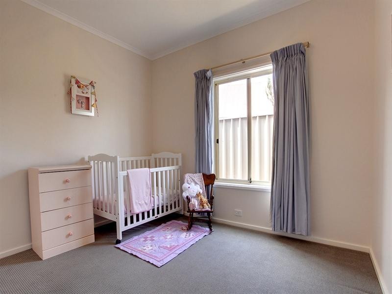 22 Phelps Court, Fulham SA 5024