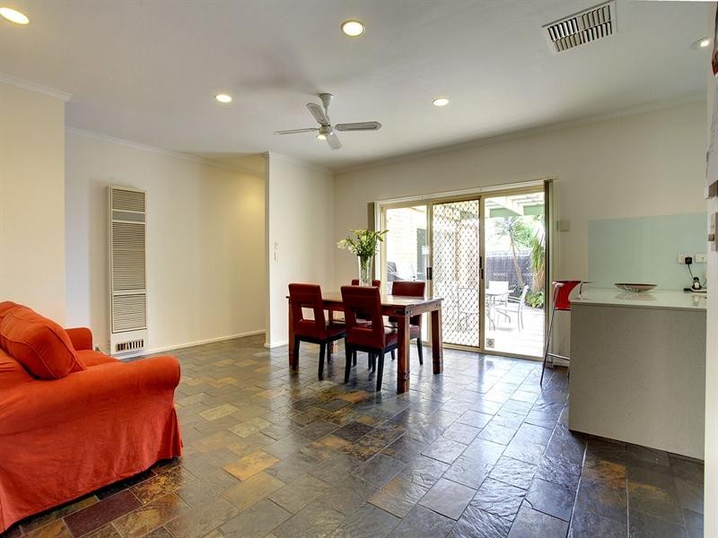 22 Phelps Court, Fulham SA 5024