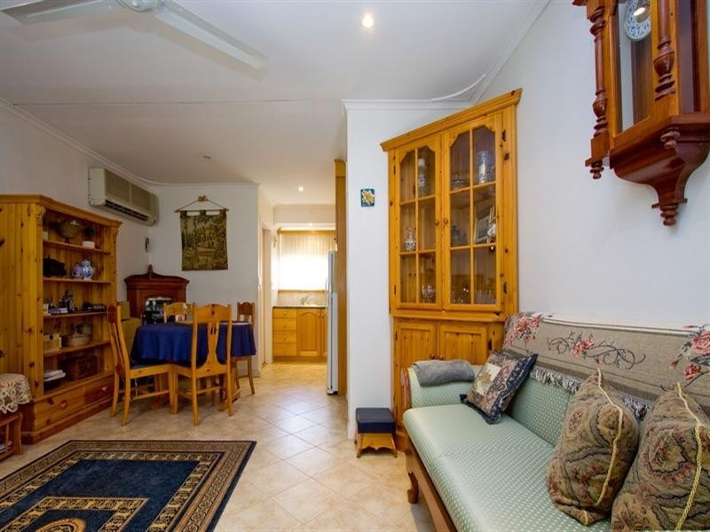 1/16 Military Road, West Beach SA 5024