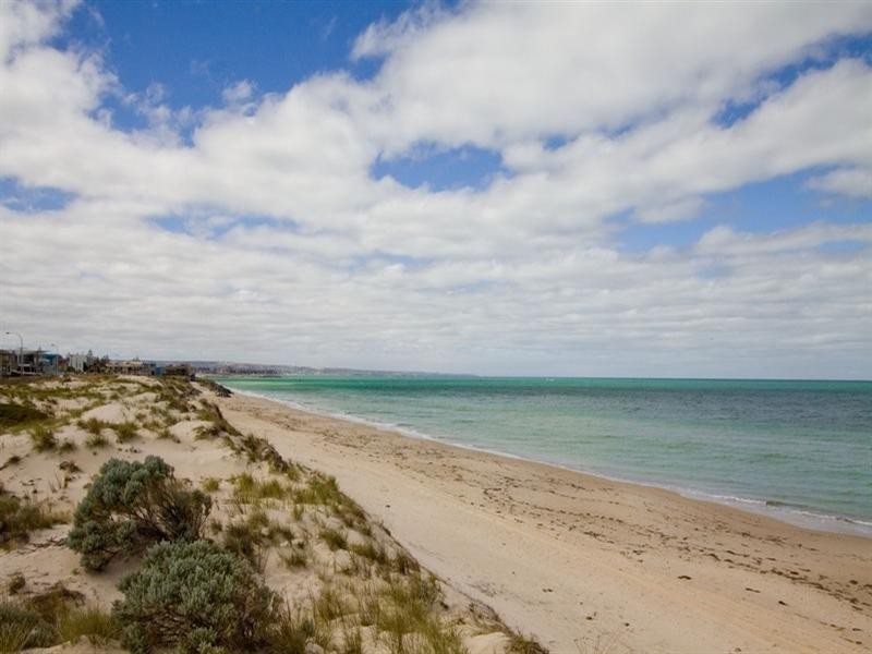 1/16 Military Road, West Beach SA 5024