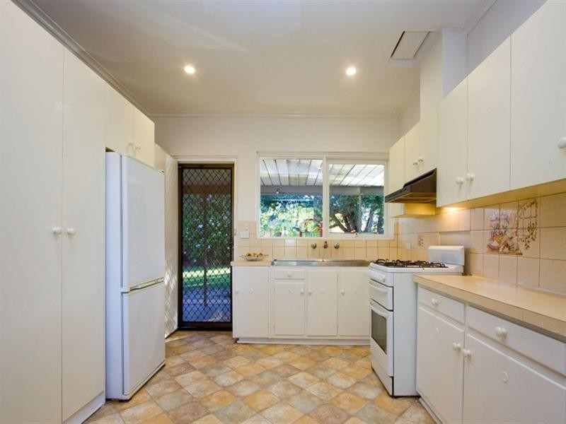 11 Tristania Street, Brooklyn Park SA 5032