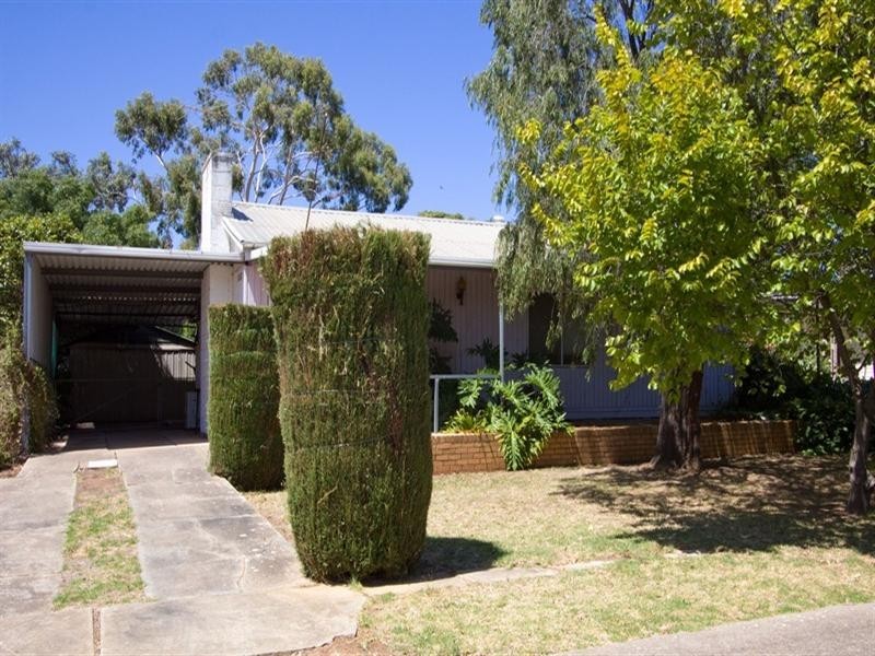 8 Plymouth Avenue, Sturt SA 5047