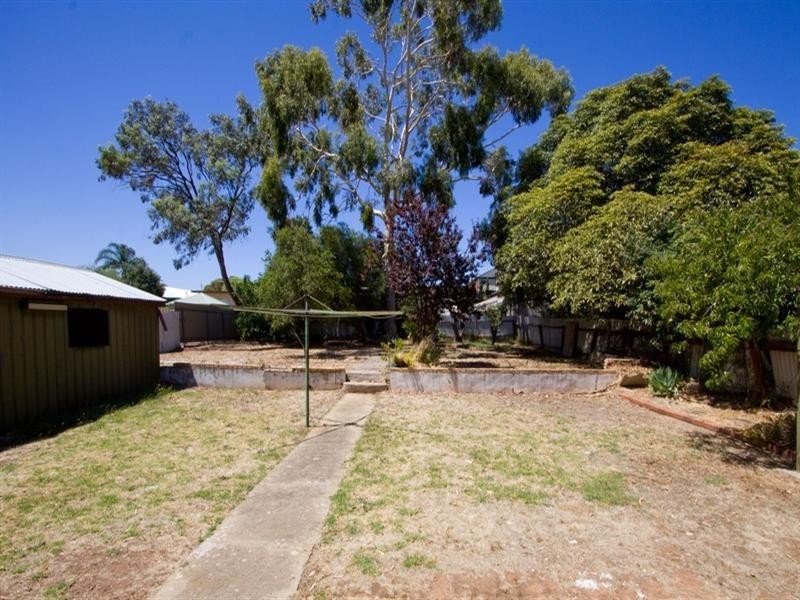 8 Plymouth Avenue, Sturt SA 5047