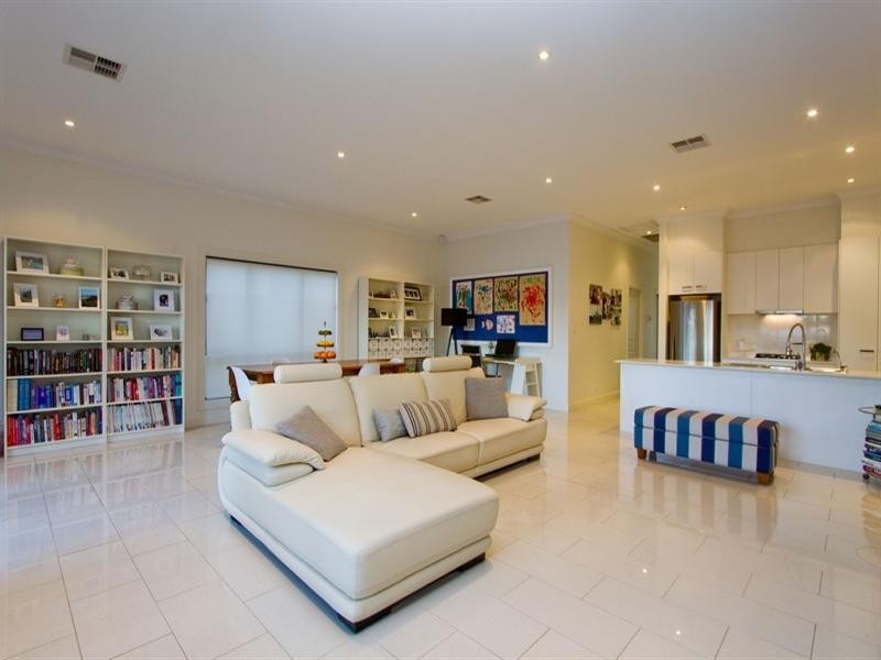 60 East Terrace, Henley Beach SA 5022