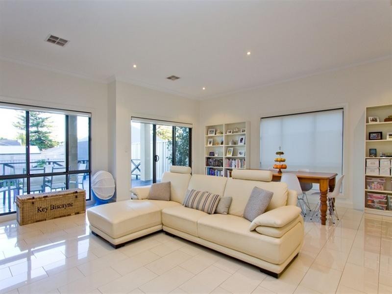 60 East Terrace, Henley Beach SA 5022