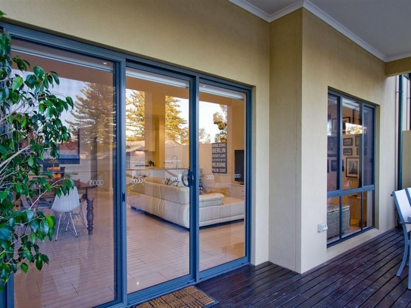 60 East Terrace, Henley Beach SA 5022