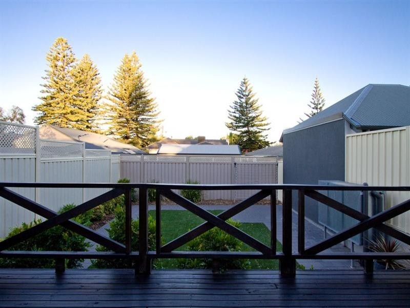 60 East Terrace, Henley Beach SA 5022